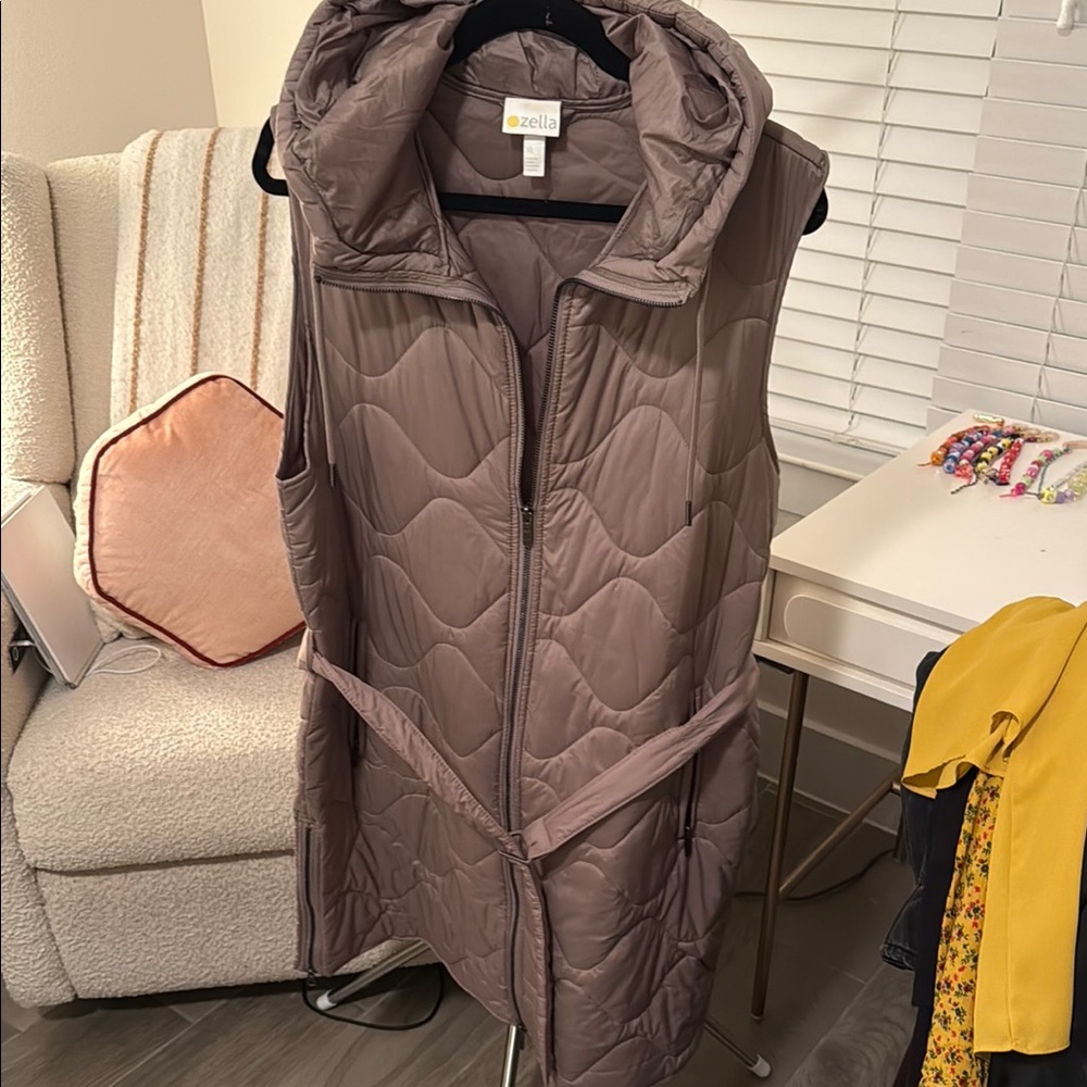 Zella Hooded Quilted Vest - Brown